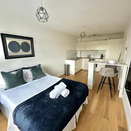 Northern Line Studio Stay With Free Parking